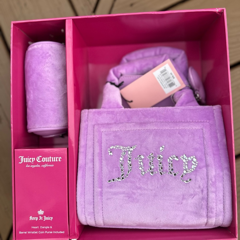 Juicy Couture Lavender Big spender 3 piece bag set